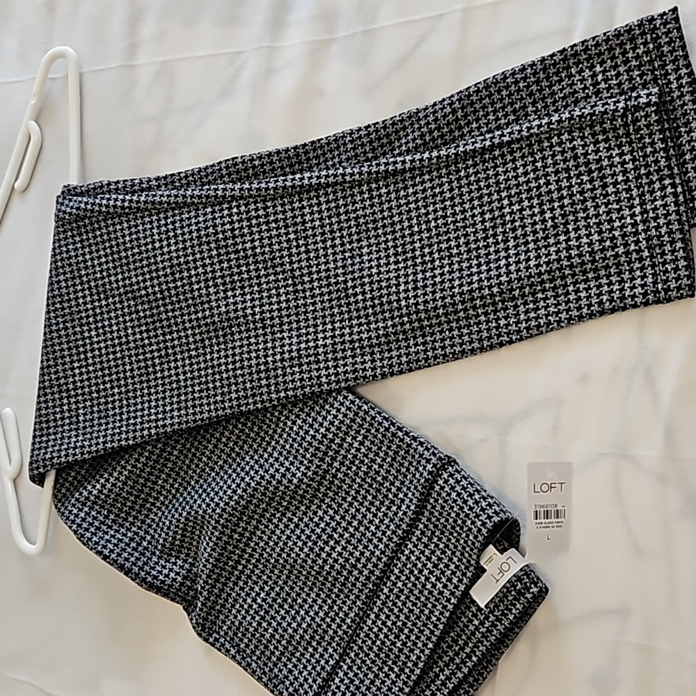Black and grey knit leggings
